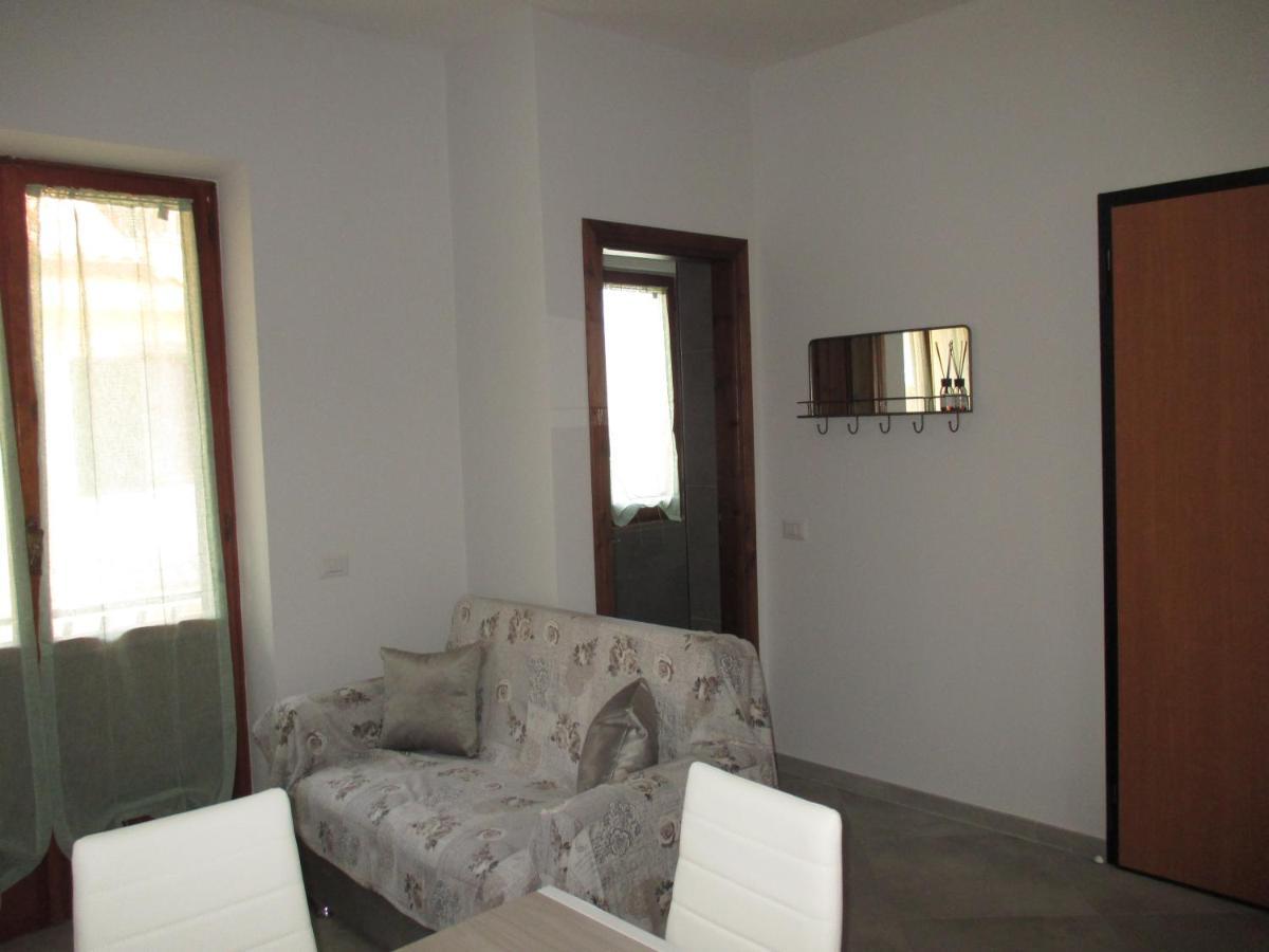 Anagnina Apartment Capistrano روما المظهر الخارجي الصورة